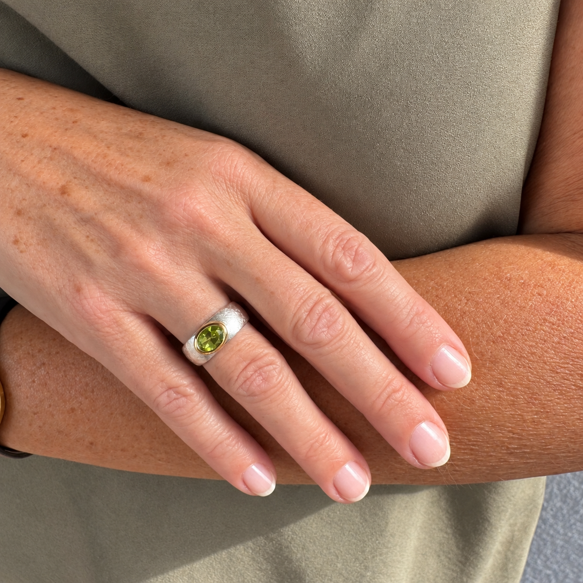 Ring Peridot Größenverstellbar Bicolor