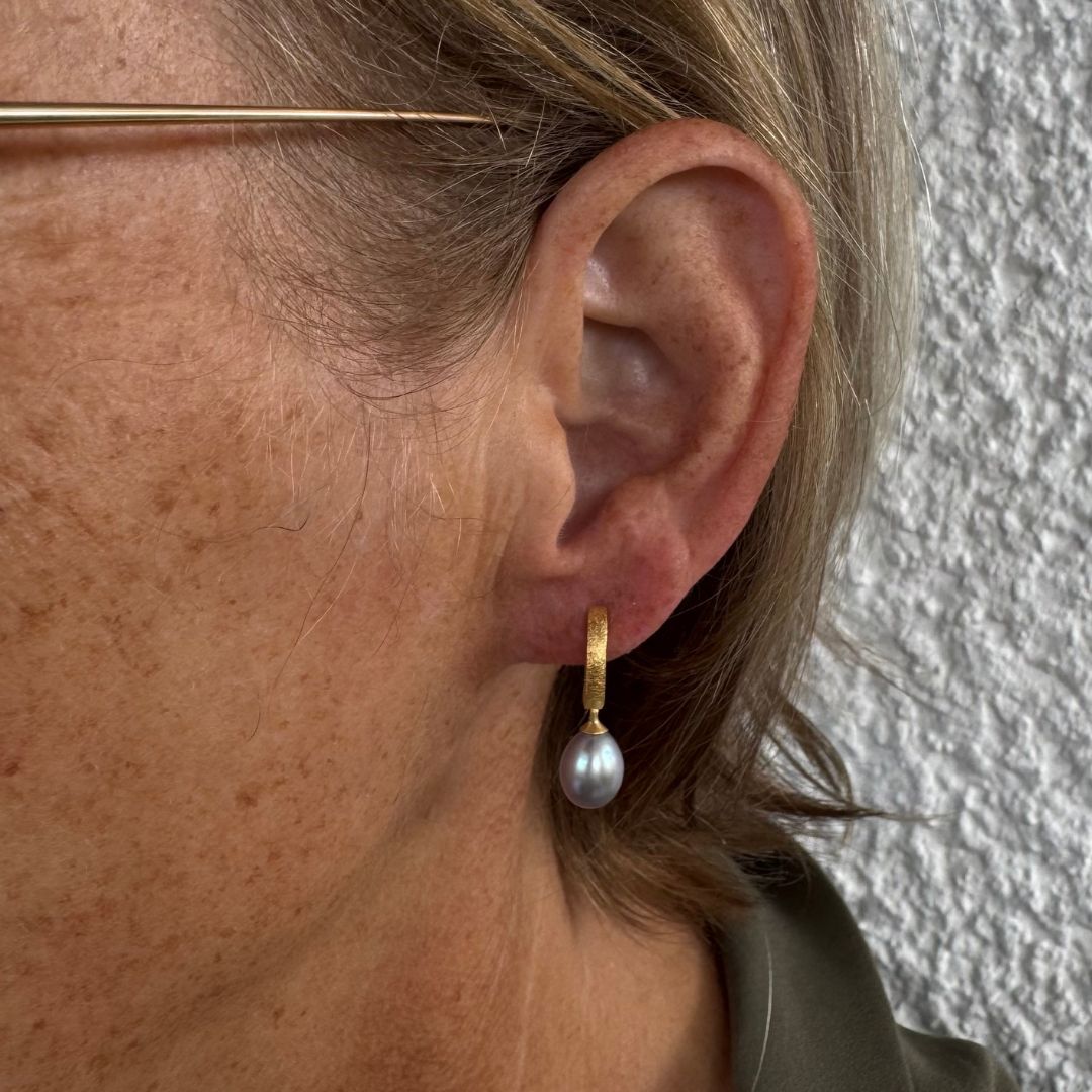 Creolen Gold Perle Grau
