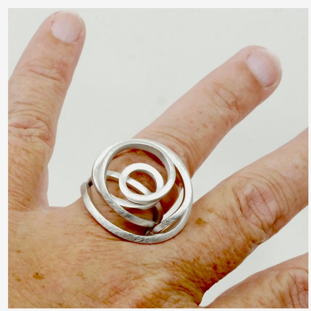 Extravaganter Silber Ring