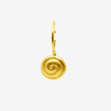 Goldene Schnecken Ohrringe hängend