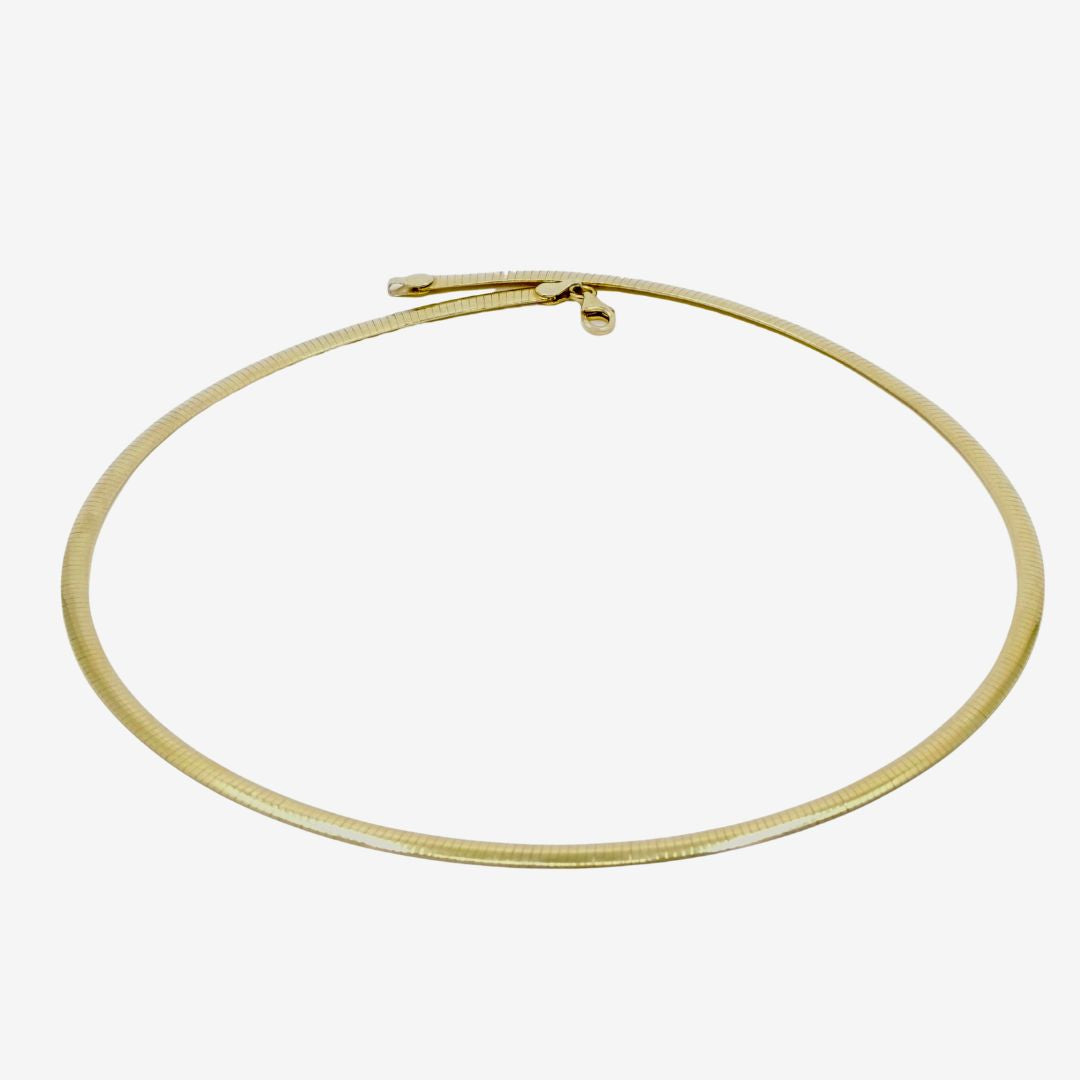 Goldener Halsreifen