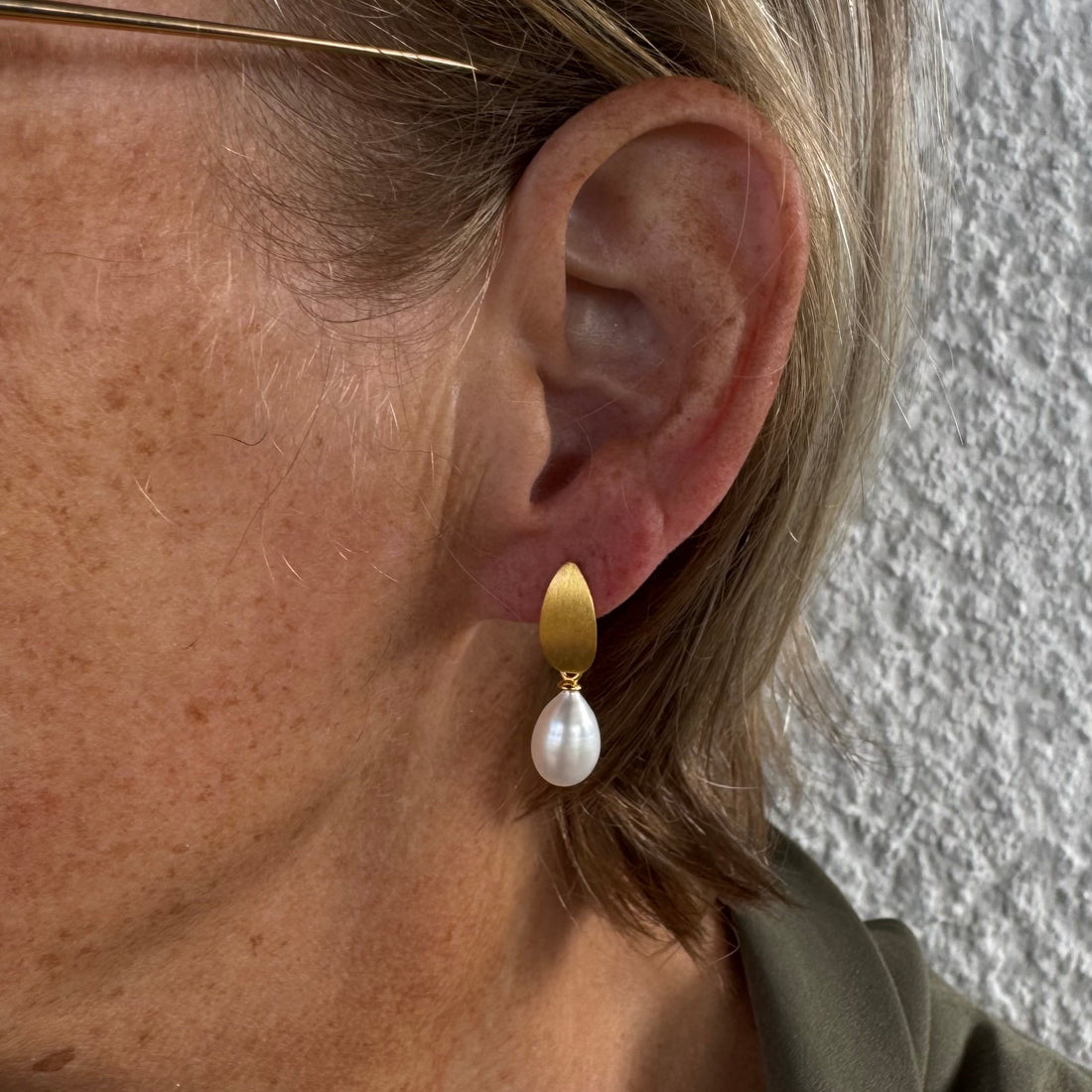 Ohrstecker Tropfen Perlen Gold